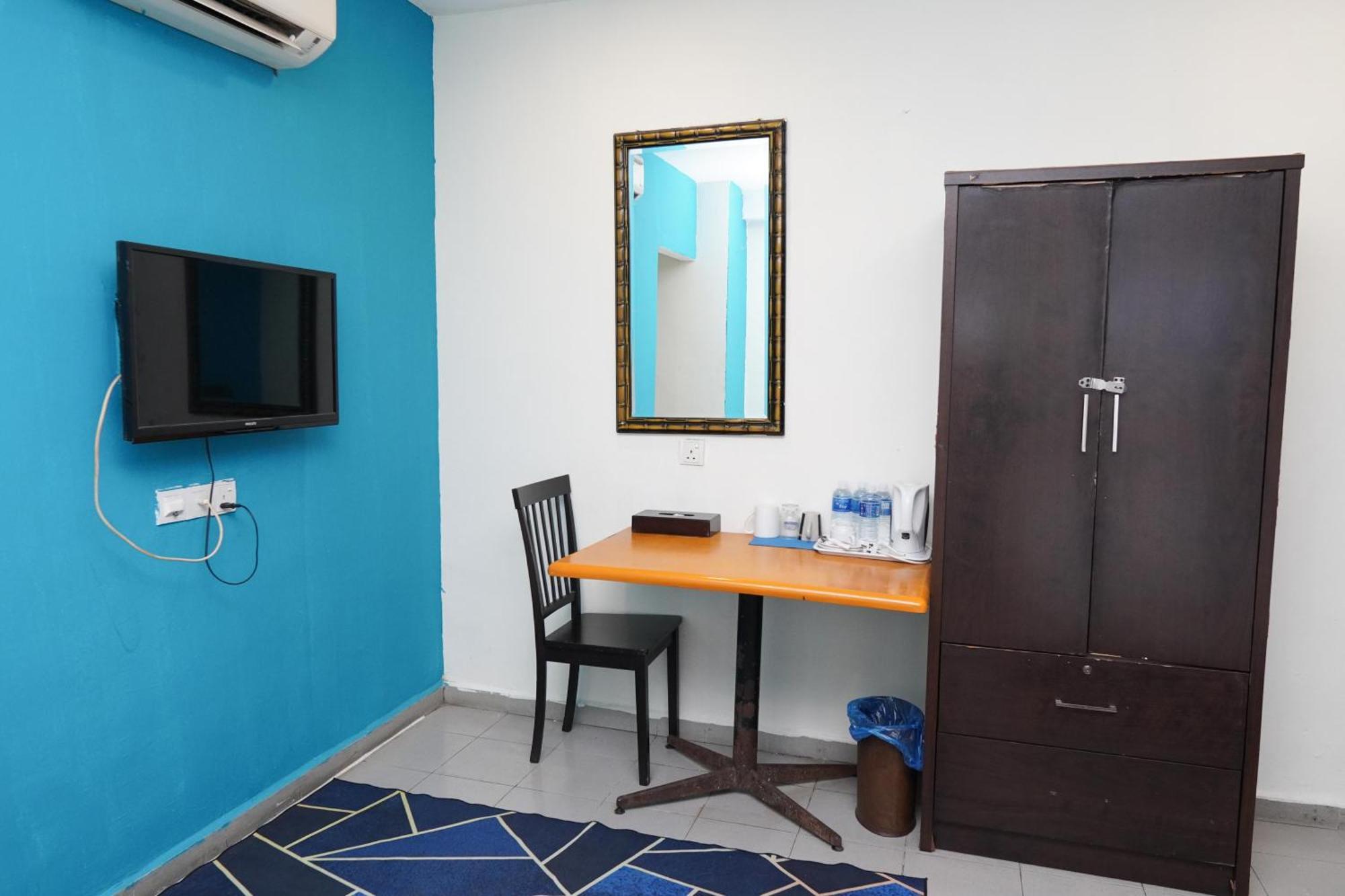 Hotel Shri Putiri Pasir Gudang Esterno foto