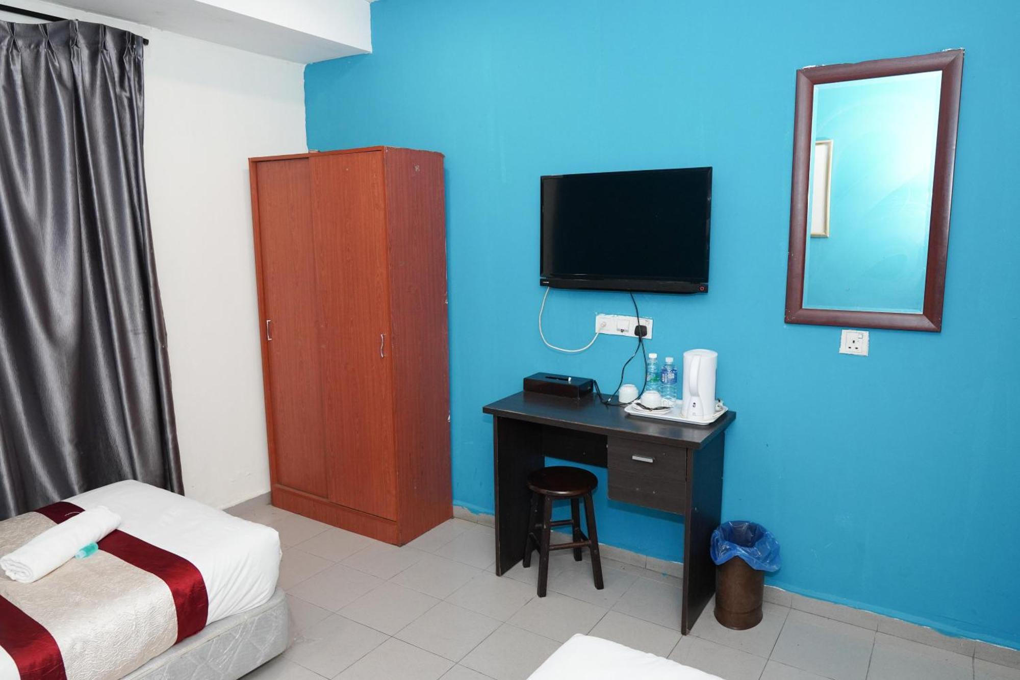 Hotel Shri Putiri Pasir Gudang Esterno foto