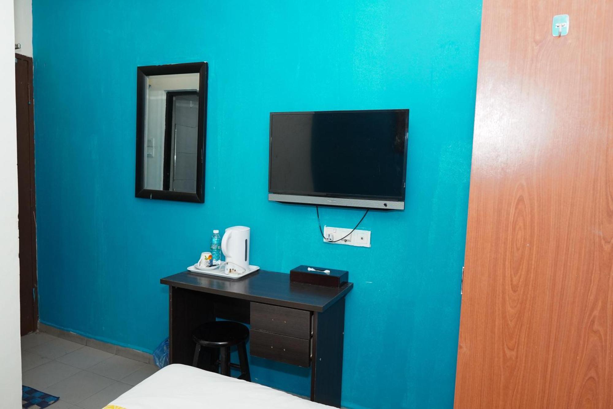 Hotel Shri Putiri Pasir Gudang Esterno foto